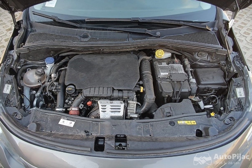 Peugeot 2008 1.2 benzin 2017 Crossway auto oglasi 22