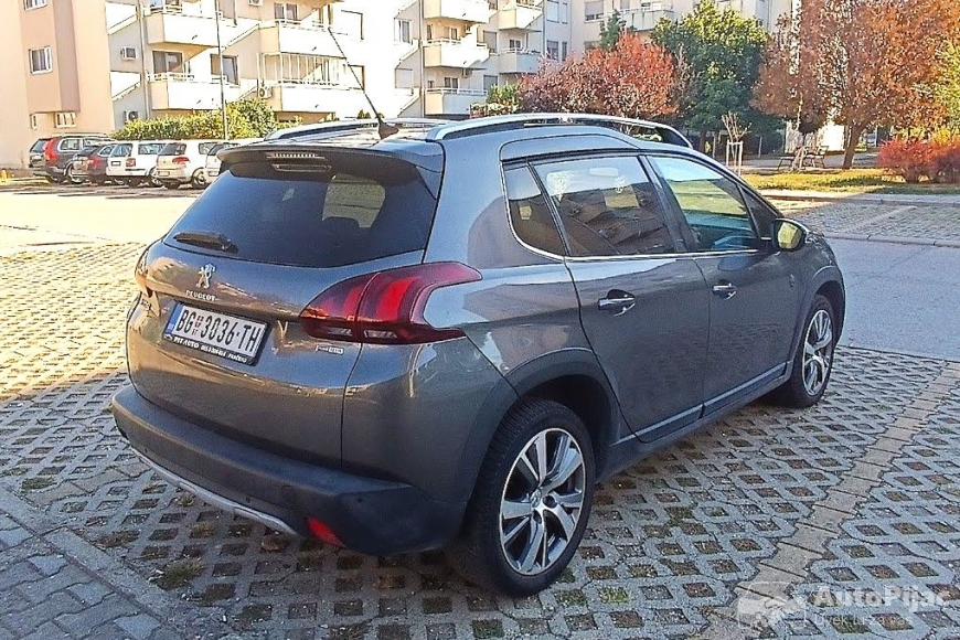 Peugeot 2008 1.2 benzin 2017 Crossway auto oglasi 4