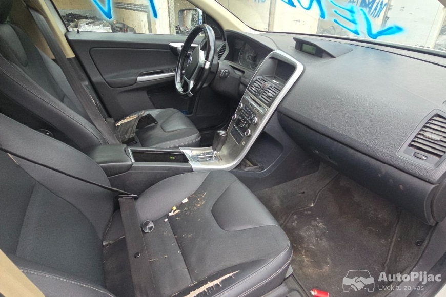 Volvo XC60 POLOVNI DELOVI 9