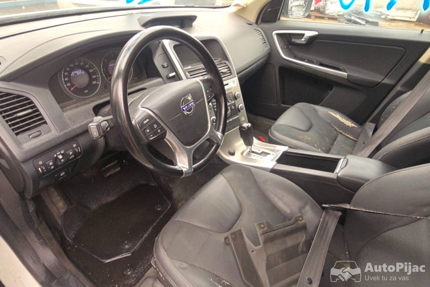 Volvo XC60 POLOVNI DELOVI 10