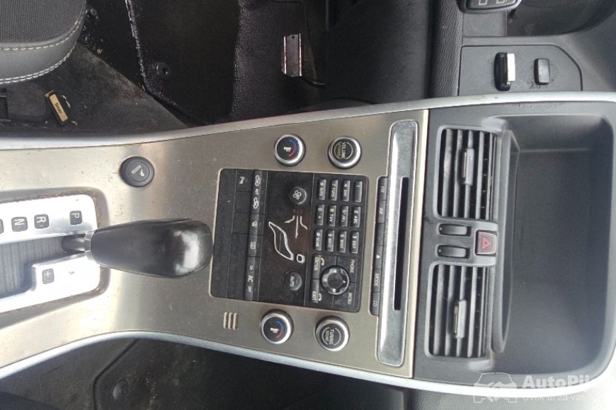 Volvo XC60 POLOVNI DELOVI 12