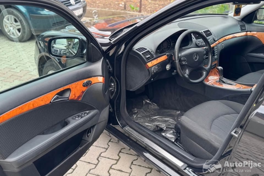 559382366_1790090935001927_3447481568030016532_n