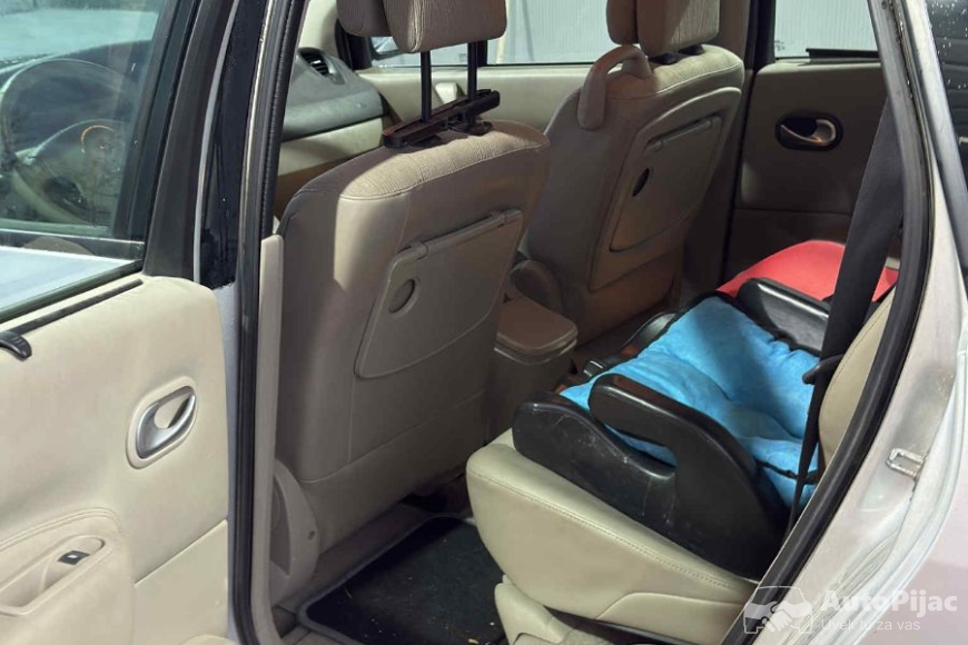 ee225501-1df2-4a5e-a214-0885fa526c8f