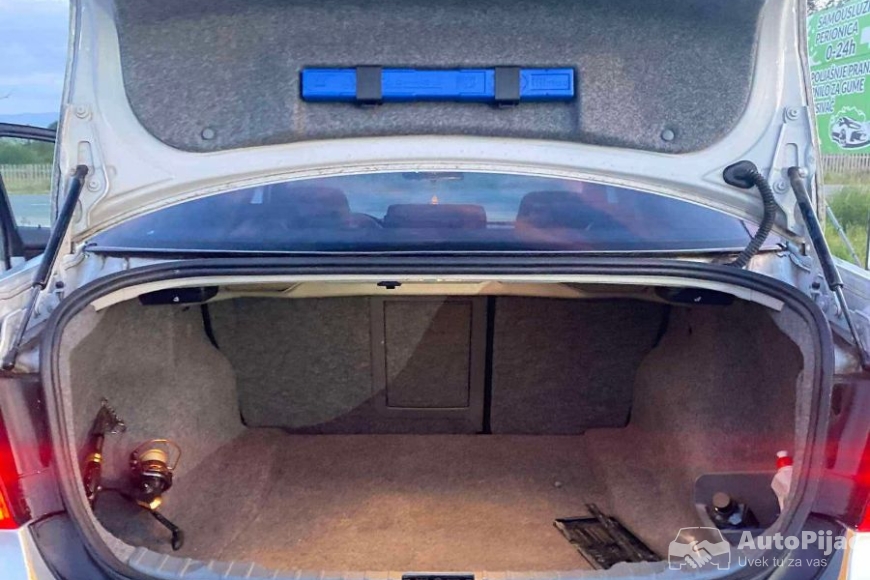 Messenger_creation_7368759652560628332