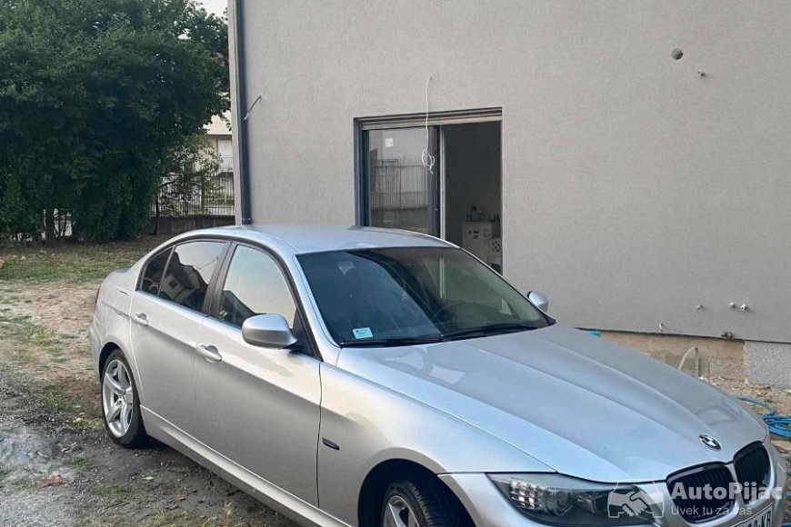 Messenger_creation_7368759652562345737