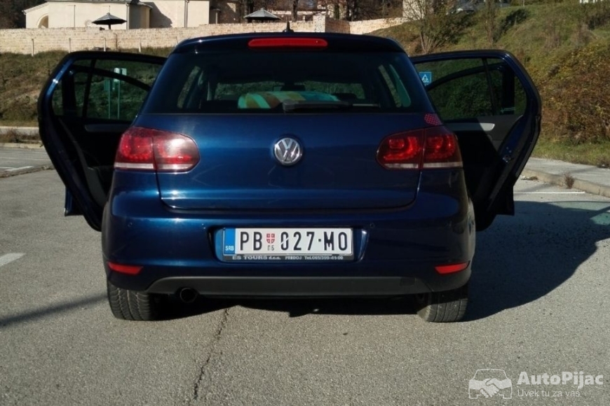 Peachy_20251104_231404950_edit_136407678561817