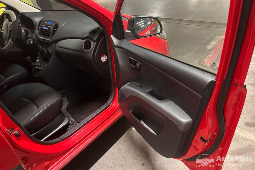 WhatsApp Image 2025-11-12 at 20.40.45