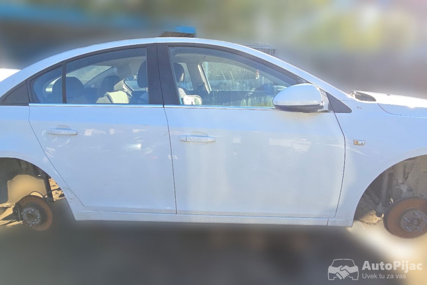 Dofoto_20251106_235739234