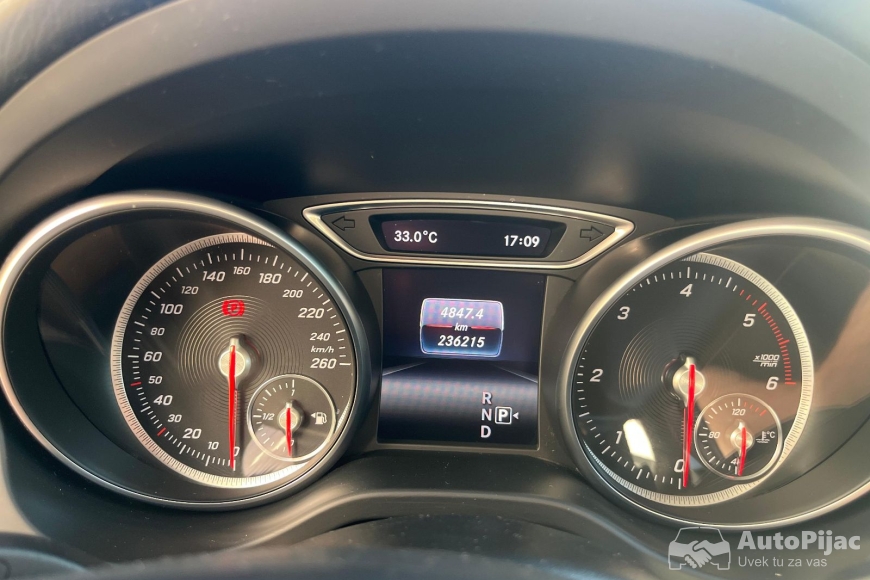 Mercedes Benz CLA 200 Shooting Brake 7 IMG-2025111-WA0035