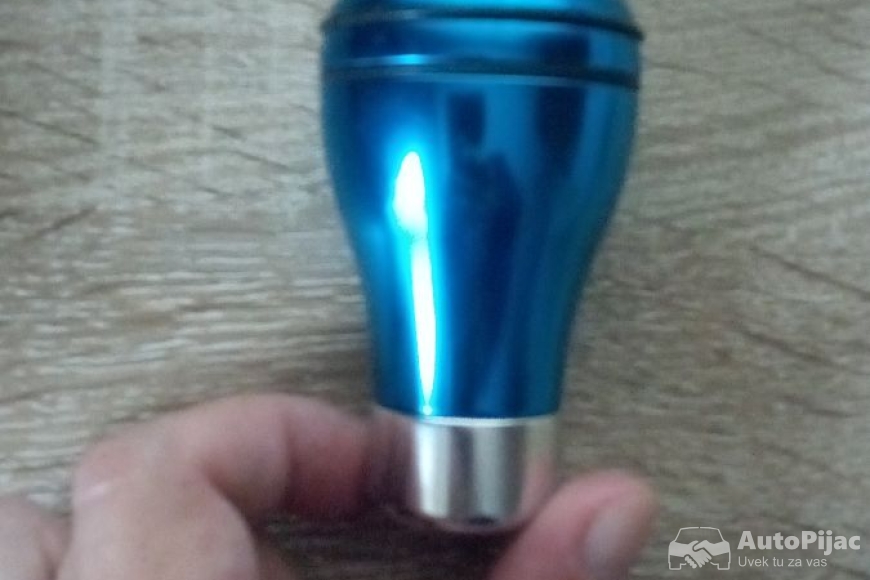 Fiat 126 rucica menjaca 2025-10-06 14-19-09