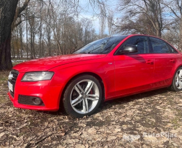 Audi A4 3xS-line dioda