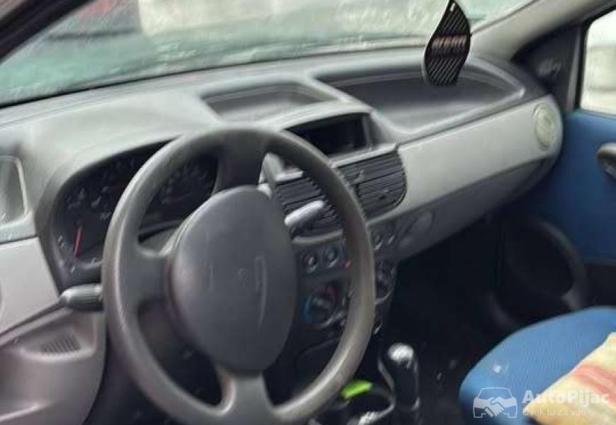 fiat_punto_19_dizel_4_polovni_automobili_autopijac.rs