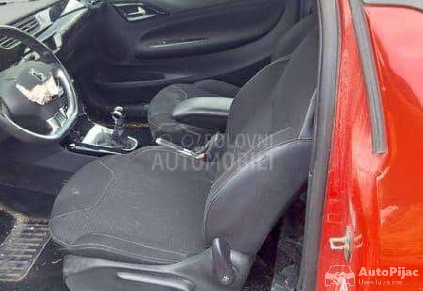 citroen_ds3_16hdi_2011g_havarisan_2_polovni_automobili_autopijac.rs