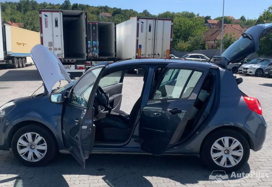 Sve otvoreno leva vrata