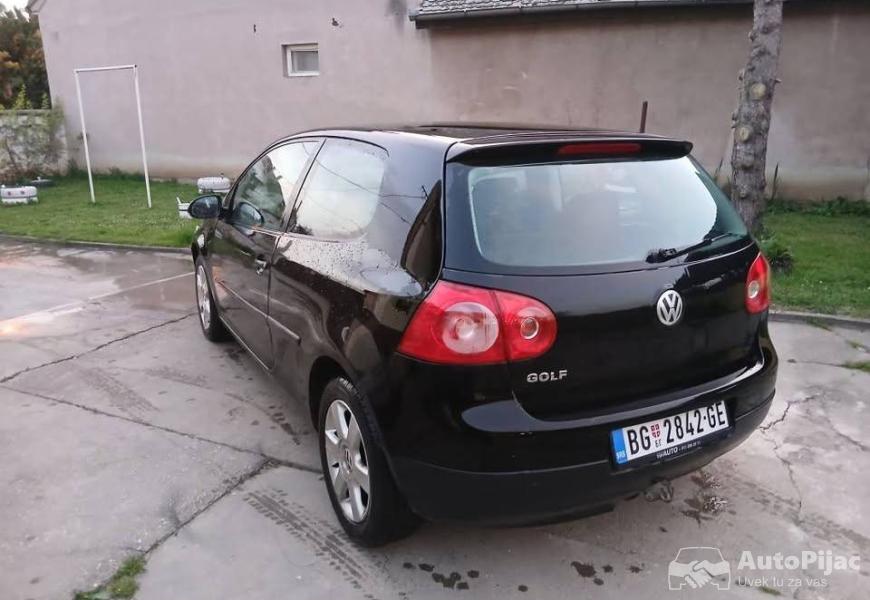 golf_5_2005g_14_4_polovni_automobili_autopijac.rs