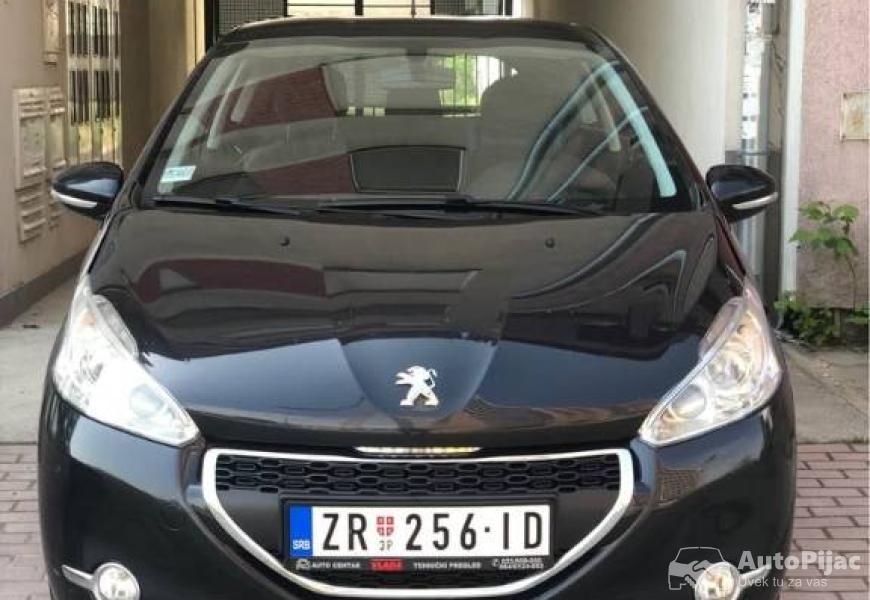 peugeot_208_14_benzin_top_stanje_2_polovni_automobili_autopijac.rs