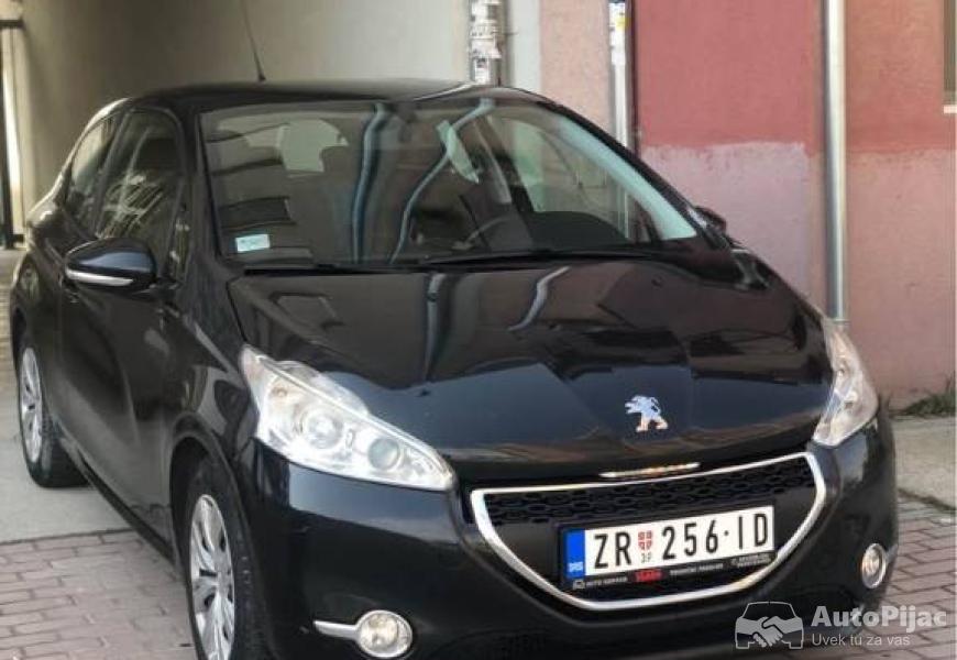 peugeot_208_14_benzin_top_stanje_3_polovni_automobili_autopijac.rs