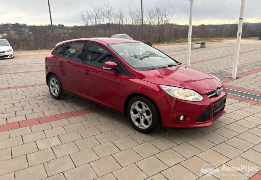 ford_fokus_2012god_16_dizel_248000_km_servisna_cel_7_polovni_automobili_autopijac.rs