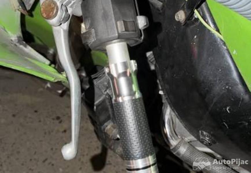 kawasaki_zxr_400_2_polovni_automobili_autopijac.rs