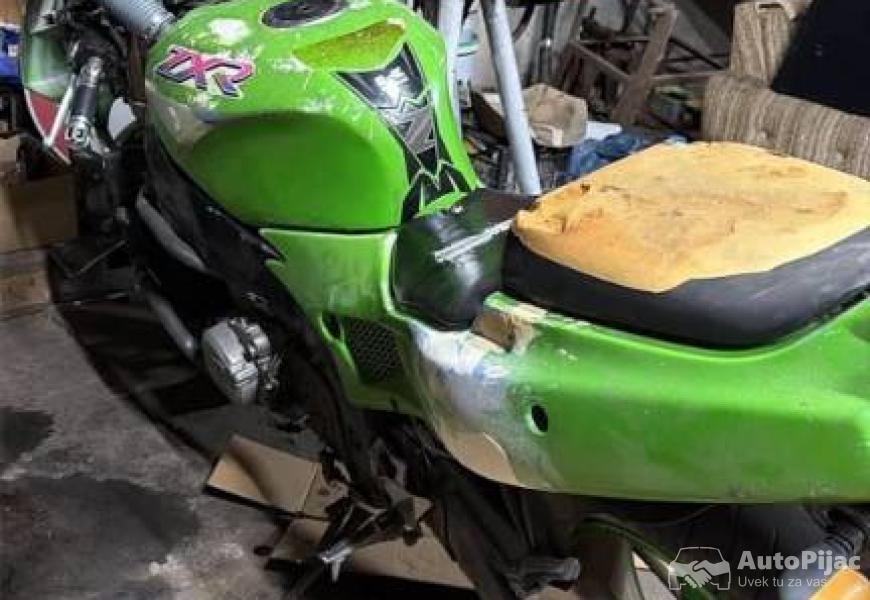 kawasaki_zxr_400_5_polovni_automobili_autopijac.rs