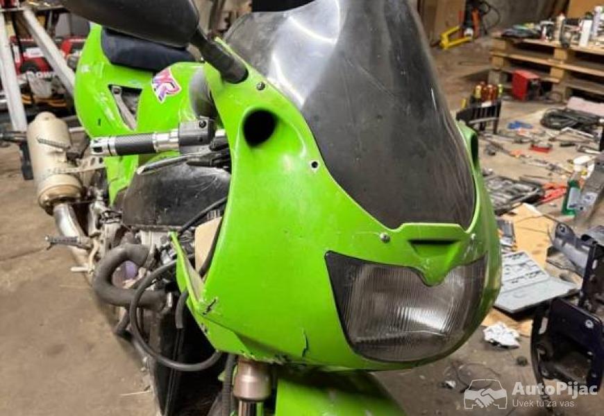 kawasaki_zxr_400_8_polovni_automobili_autopijac.rs