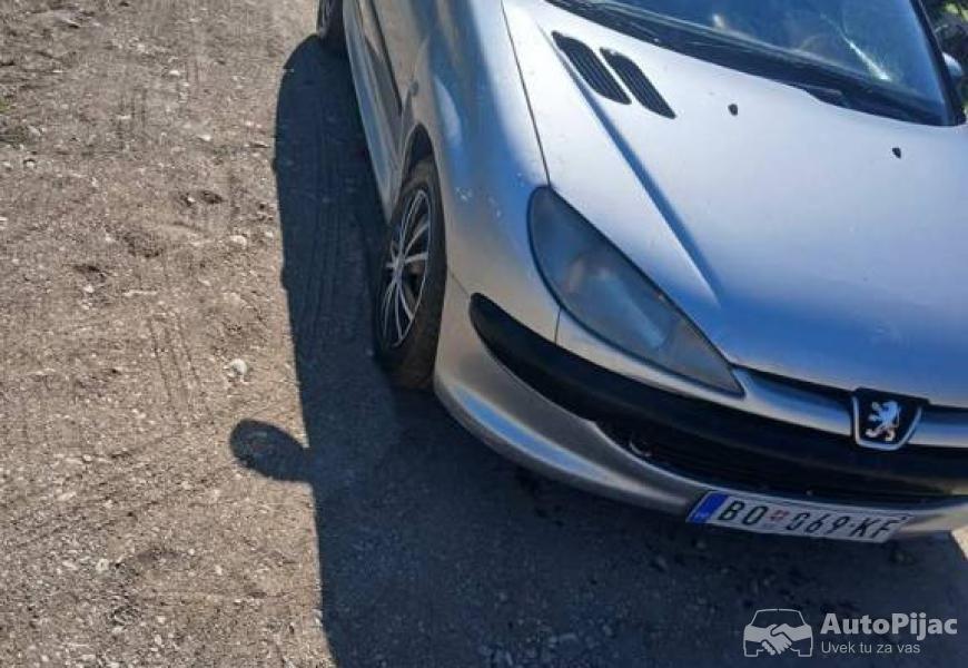 pezo_206_14_hdi_3_polovni_automobili_autopijac.rs