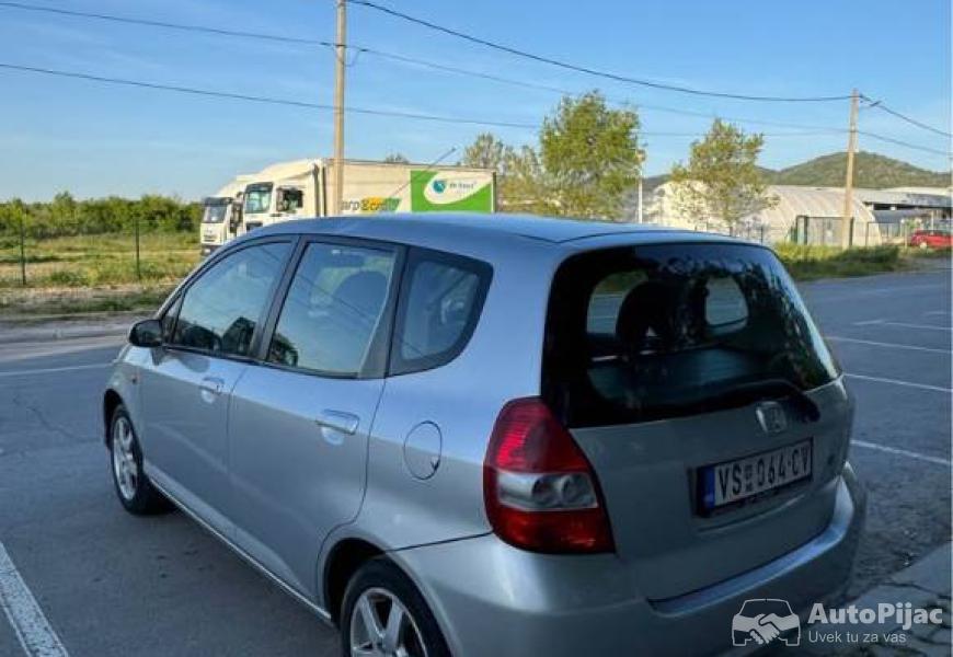 honda_jazz_14_2002_7_polovni_automobili_autopijac.rs