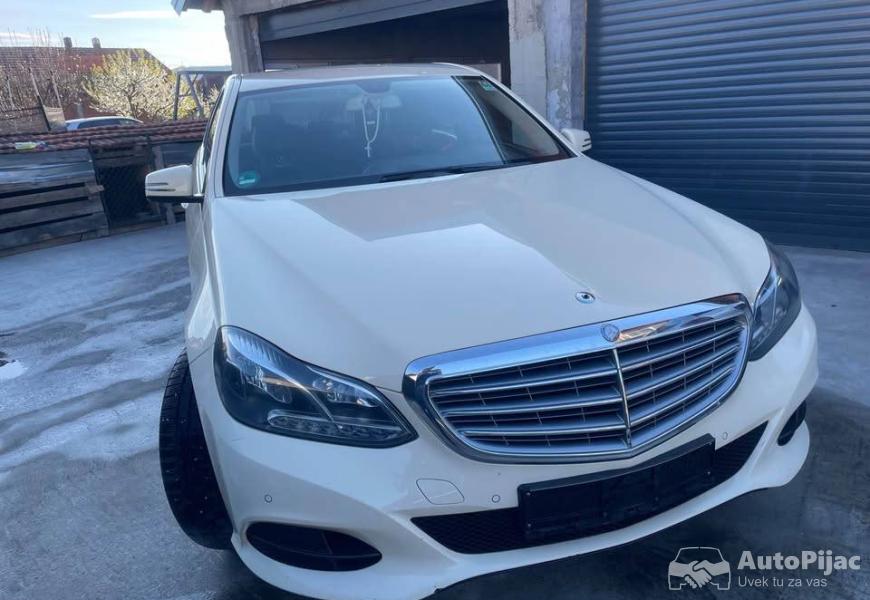 mercedes_e200_2014_5_polovni_automobili_autopijac.rs