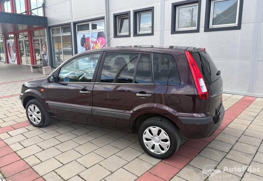 fusion_2010_god_14_dizel_130000_km_servisna_prvi_v_4_polovni_automobili_autopijac.rs