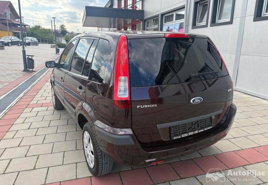 fusion_2010_god_14_dizel_130000_km_servisna_prvi_v_5_polovni_automobili_autopijac.rs