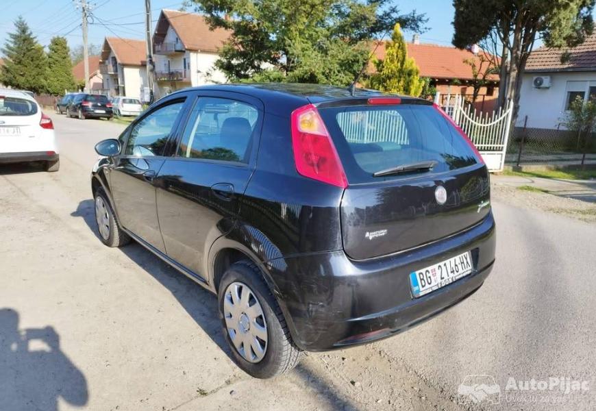 2009_fiat_grande_punto_14_benz_metan_5_polovni_automobili_autopijac.rs