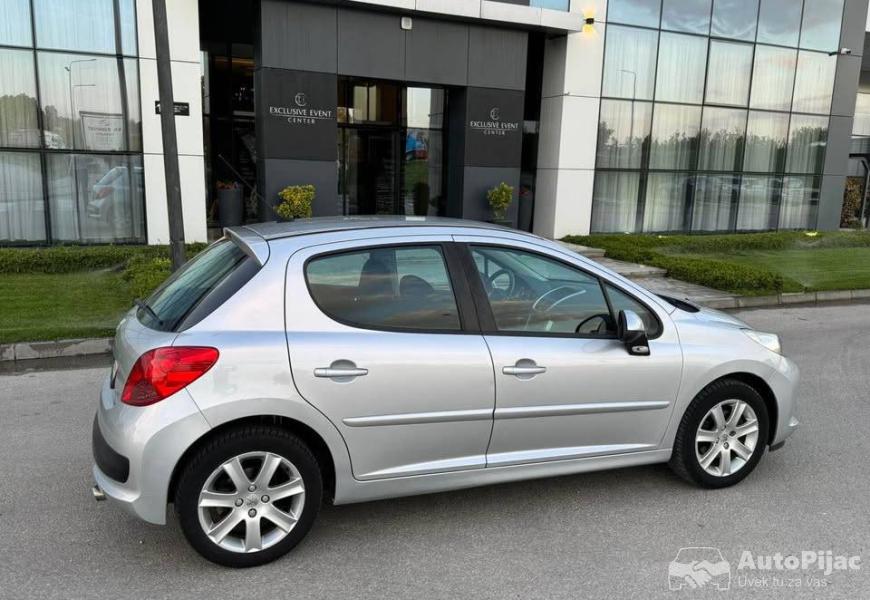pezo_207_16_benzin_88kw_2008god_reg_do_826_2500_po_4_polovni_automobili_autopijac.rs