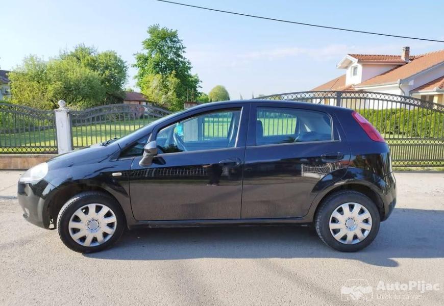 2009_fiat_grande_punto_14_benz_metan_3_polovni_automobili_autopijac.rs