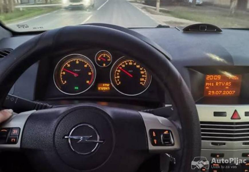 2007_opel_gtc_10_polovni_automobili_autopijac.rs