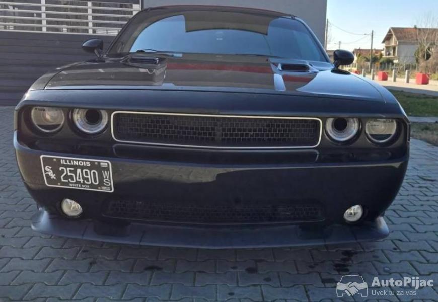 2014_dodge_challenger_6_polovni_automobili_autopijac.rs