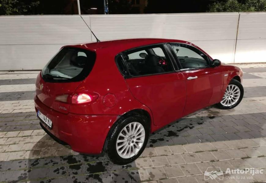 2007_alfa_romeo_147_7_polovni_automobili_autopijac.rs