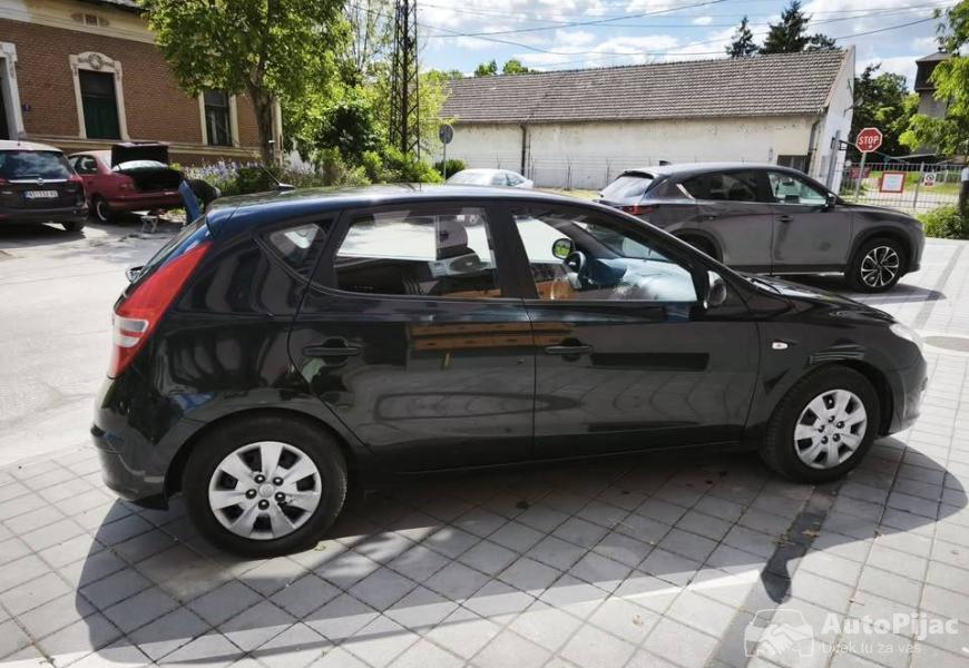 2008_hyundai_i30_7_polovni_automobili_autopijac.rs