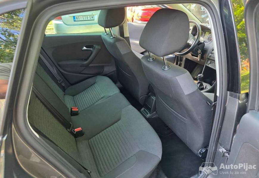 2014_volkswagen_polo_13_polovni_automobili_autopijac.rs
