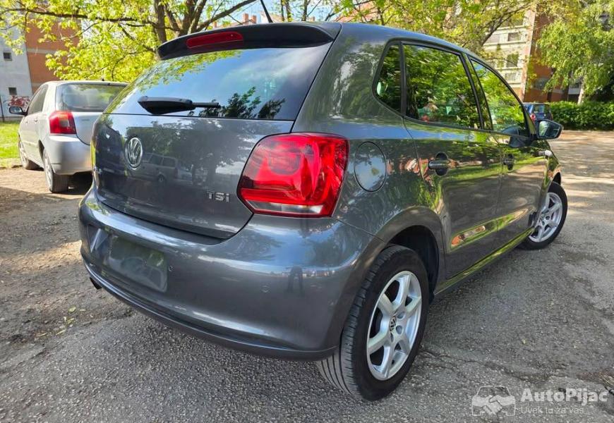 2014_volkswagen_polo_9_polovni_automobili_autopijac.rs