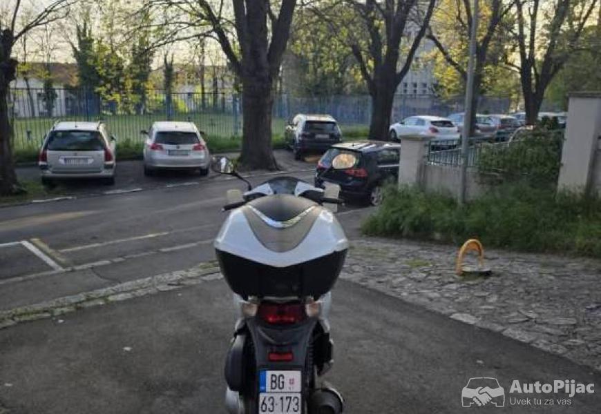 honda_sh_150i_5_polovni_automobili_autopijac.rs