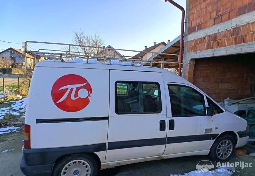 pezo_bokser_2_polovni_automobili_autopijac.rs