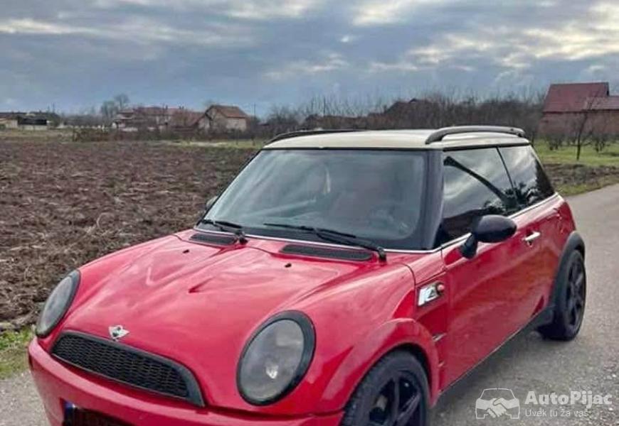 mini_cooper_1_polovni_automobili_autopijac.rs