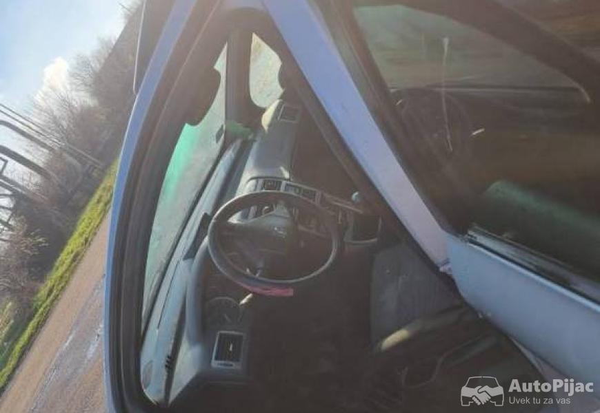 pezo307_2004_godiste_20_hdi_dizel_motor_trap_menja_14_polovni_automobili_autopijac.rs