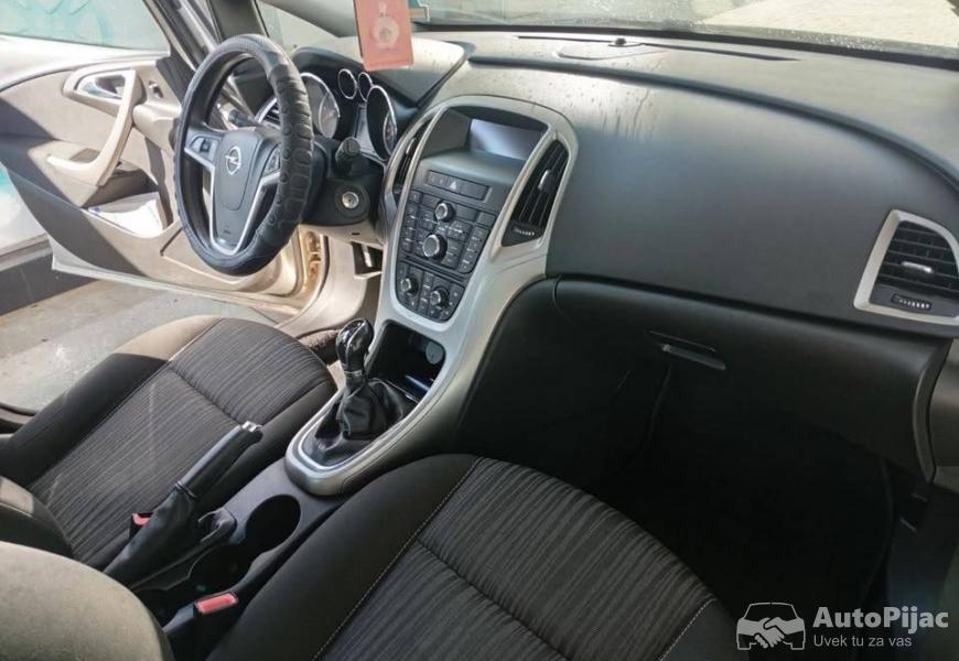 opel_astra_j_2010_17dizel_5_polovni_automobili_autopijac.rs