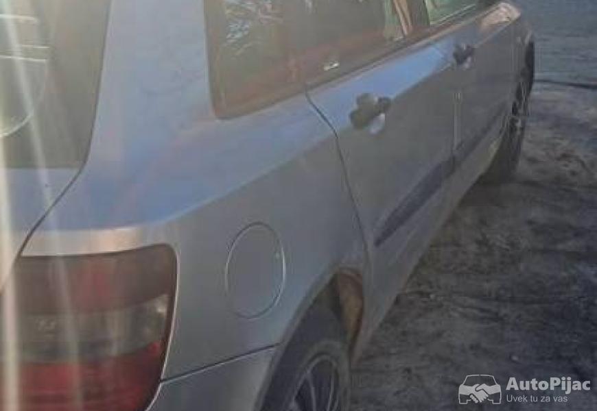 stilo_19jtd_2003god_odjavljen_istekla_reg_moze_zam_1_polovni_automobili_autopijac.rs
