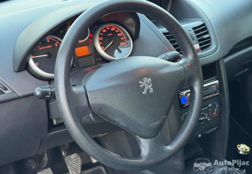 2007_pezo_2207_14_8v_55_kw_pezo_motor_11_polovni_automobili_autopijac.rs