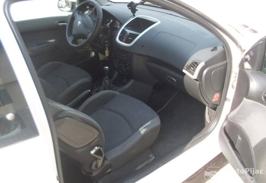 2011_peugeot_206_9_polovni_automobili_autopijac.rs