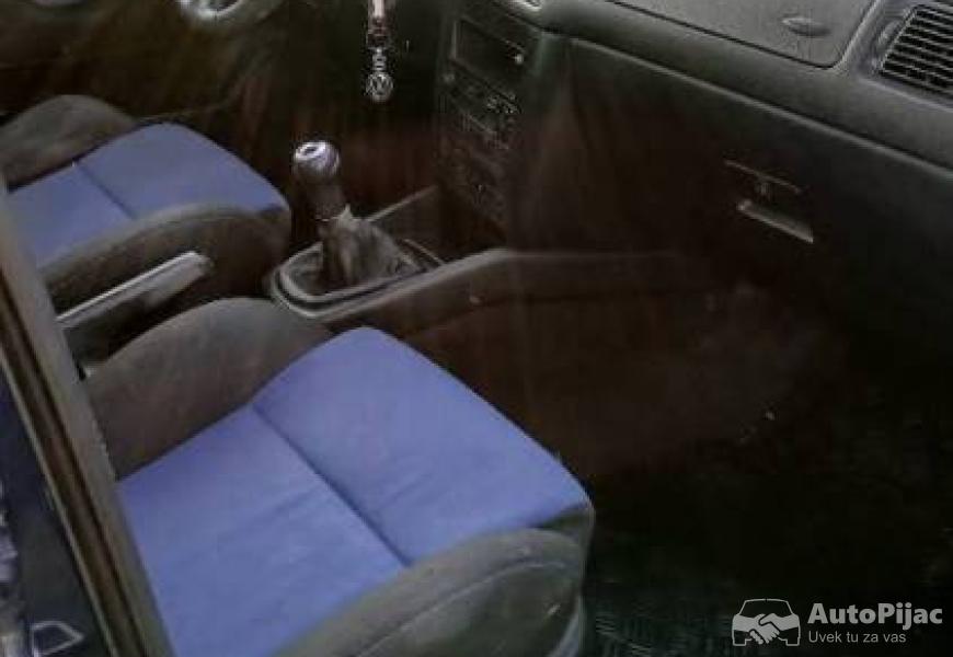 golf_iv_16_benzin_2001_godiste_10_polovni_automobili_autopijac.rs