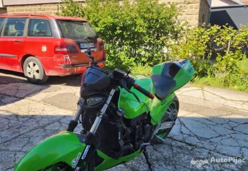 kawasaki_gpx_750r_4_polovni_automobili_autopijac.rs