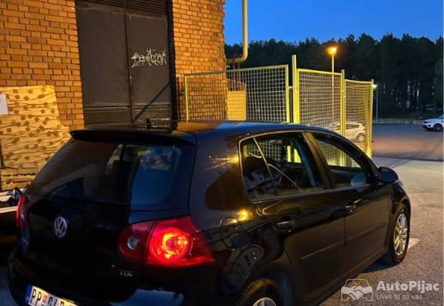 golf_5_6_brzina_19_9_polovni_automobili_autopijac.rs